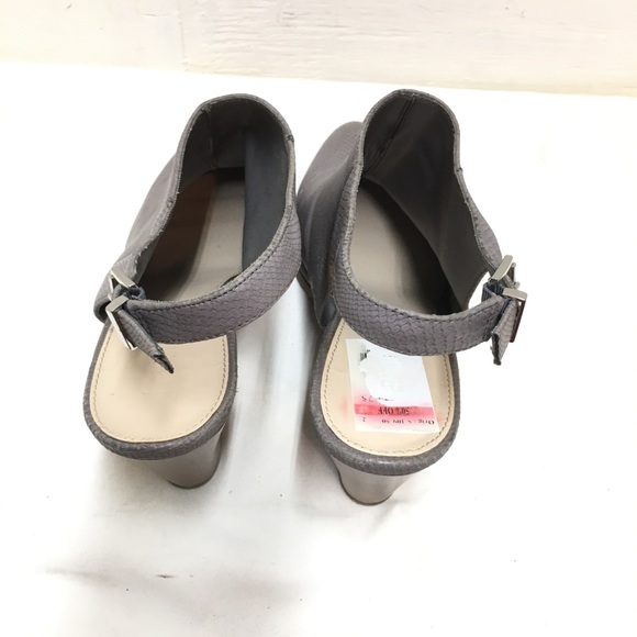 Bar III Women's Grey Ivy Round Toe Bootie Size 11 - Picture 11 of 15